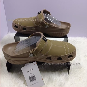 Férfi Slip-On cipő valódi bőrből, Yuko modell rácsos mintával, EVA talppal, lábujj hűtésre tervezve, üzleti casual