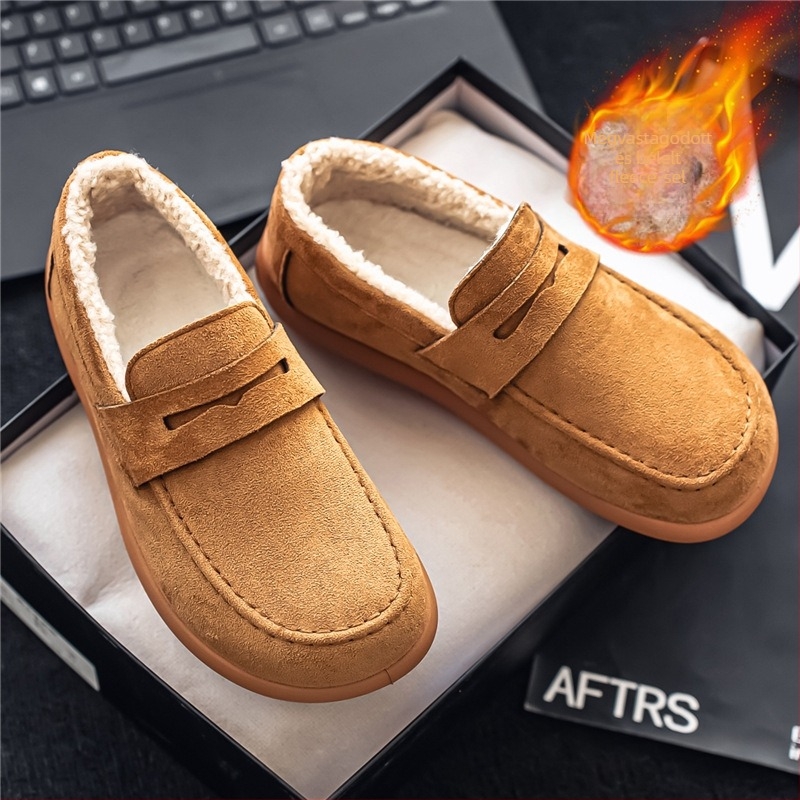 Férfi slip-on téli bakancs meleg béléssel, felső része szintetikus bőrből, gumírozott csúszásmentes talppal
