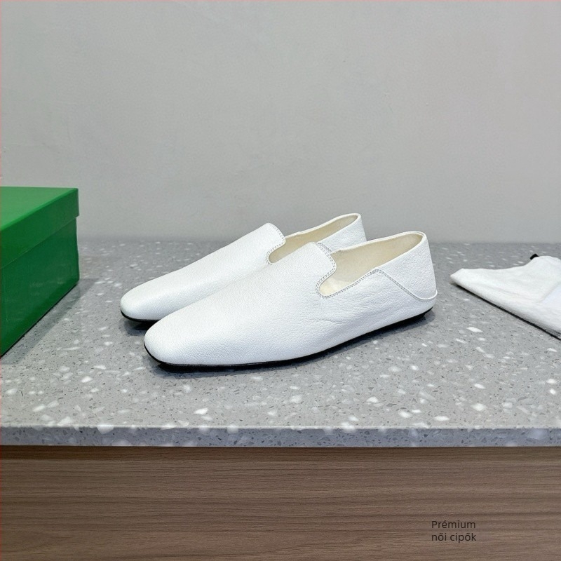 Valódi bőr Slip-On Loaferek - középmagas felsőrész, báránybőr bélés, Vibram Rubber talp