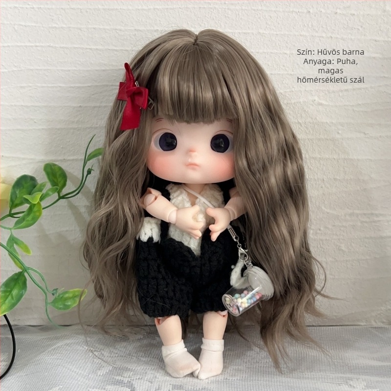 Quinn paróka – rövid, göndör haj, frufruval, kézzel készített paróka, fej kerület 26 cm, viselhető cosplayhoz