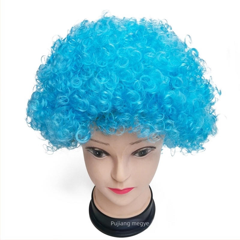 Rajzfilm-stílusú rövid göndör bohóperuka, frufru lehet egyenes vagy ferde, K Silk/P Silk szálak, futball-rajongóknak és ünnepi bulikhoz