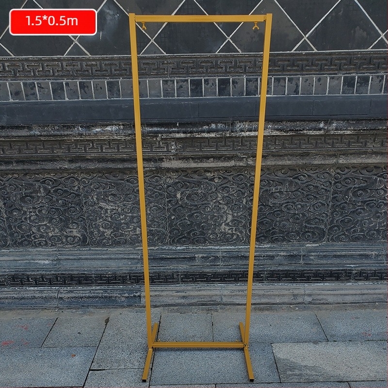 Geometriai vasból készült képernyő esküvői ív keret a színpadi dekorációhoz