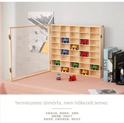 Autómodellák bemutató állványa - tömörfa, logónyomtatás, testreszabás elérhető