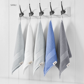 Baba arc törölköző, négyzet alakú, 100% pamut, jacquard, 67 g, gyors nedvszívás 5–10 mp
