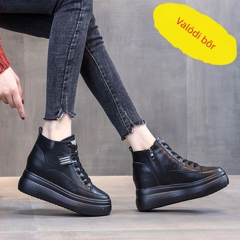 Női bőrből készült magas szárú tornacipő fleece bélésével és 4–6 cm-es klín sarokkal