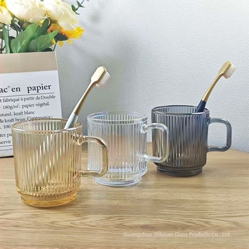 Üvegpohár fogkeféhez pároknak - kör alakú, modern minimalista kialakítás, egyrétegű konstrukció, fogmosáshoz