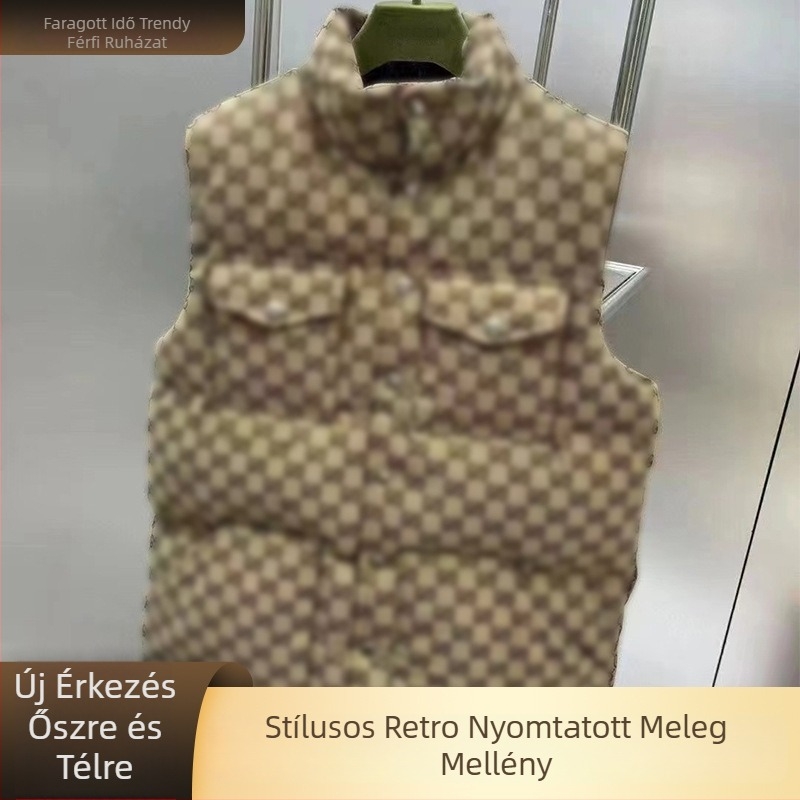 Vintage jacquard mintás tollas mellény, álló gallérrel, egy soros gombolás, háromdimenziós zsebek