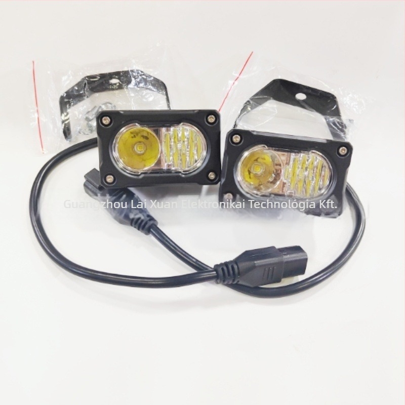 Kétlevelű lóhere LED reflektor — 20W, Osram LED chip, 9-36V, 2500 lm