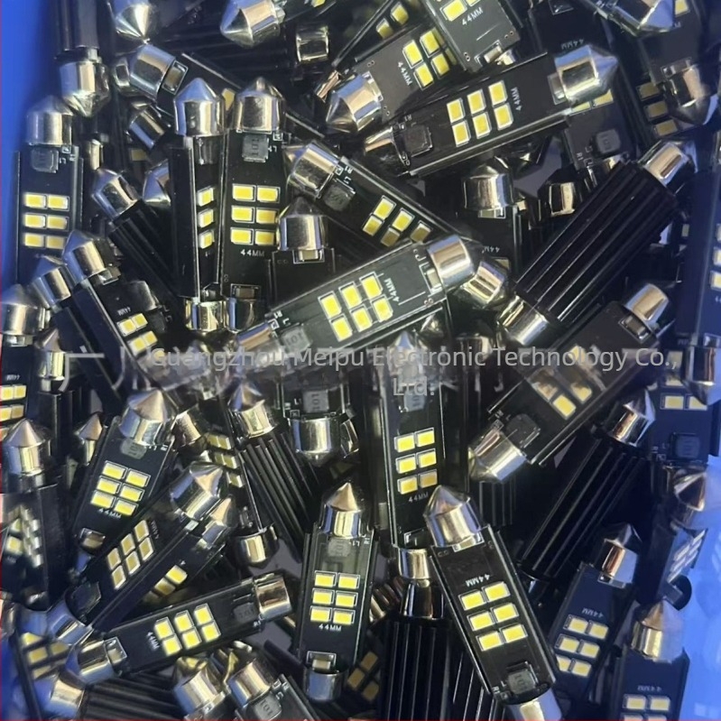 Kétcsúcsú LED olvasólámpa autóhoz és teherautóhoz – csomagtartó és kabin világítás, méretek 31/36/41/44 mm, 3020, 6 SMD