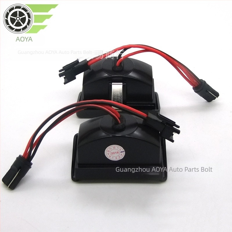 AY LED rendszámfény Mercedes-Benz ML W164-hoz - 12-30V, 2.8W, 6500-7000K, 4014 LEDek, élettartam 20 000 óra