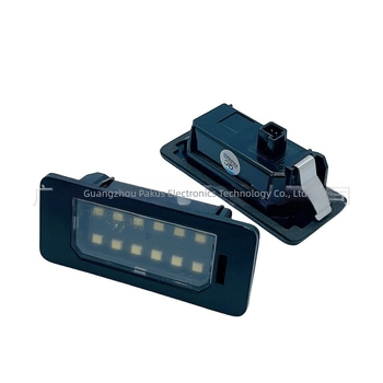 BMW 5/3 sorozat (G30/G31/G38/G20/G21) hátsó LED rendszámtábla lámpa — PC+LED, 12V, 2W, 6500K
