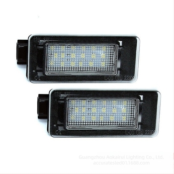 Nissan Serena C27 rendszám LED lámpa, eredeti csatlakozóval