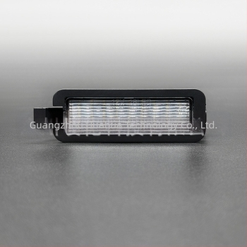 LED rendszámtábla világítás Dodge Charger, Challenger és RAM 1500-hoz