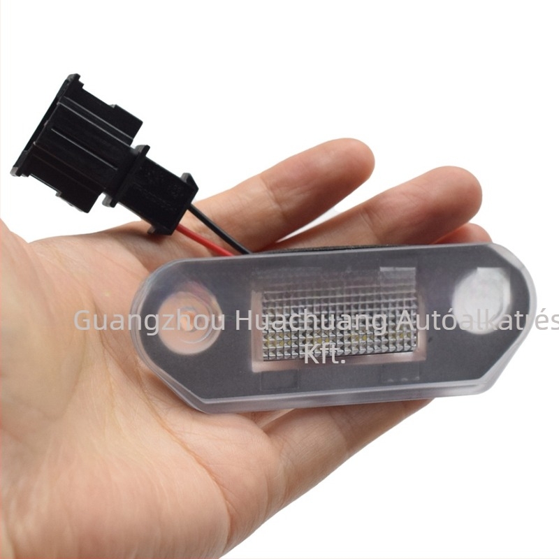 Rendszám LED világítás VW Golf Mk3, Jetta III, Skoda Octavia – ABS ház, 12V, 3W, élettartam 50 000 óra