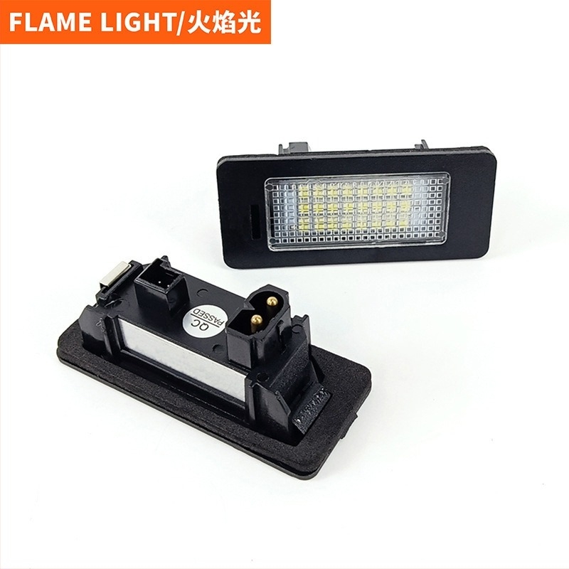 BMW LED rendszámtábla világítás 1/3/5 sorozathoz (E88/E90/E92/E93/E39) – 12V, 2.8W, ABS műanyag, csomagtartóba szerelés klipszel