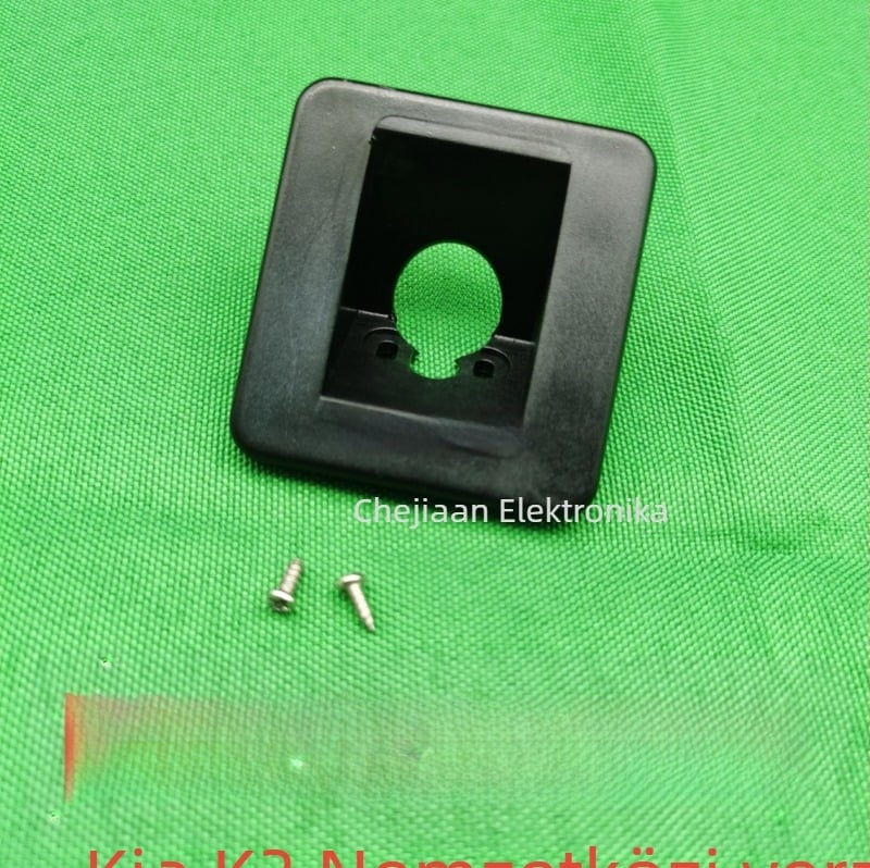 Kia K3 hátsó kamera tartó keret telepítéshez sapkával (Modell: Special license plate light; Kompatibilis: Kia K3 külföldi verzió; Feszültség: 12V)