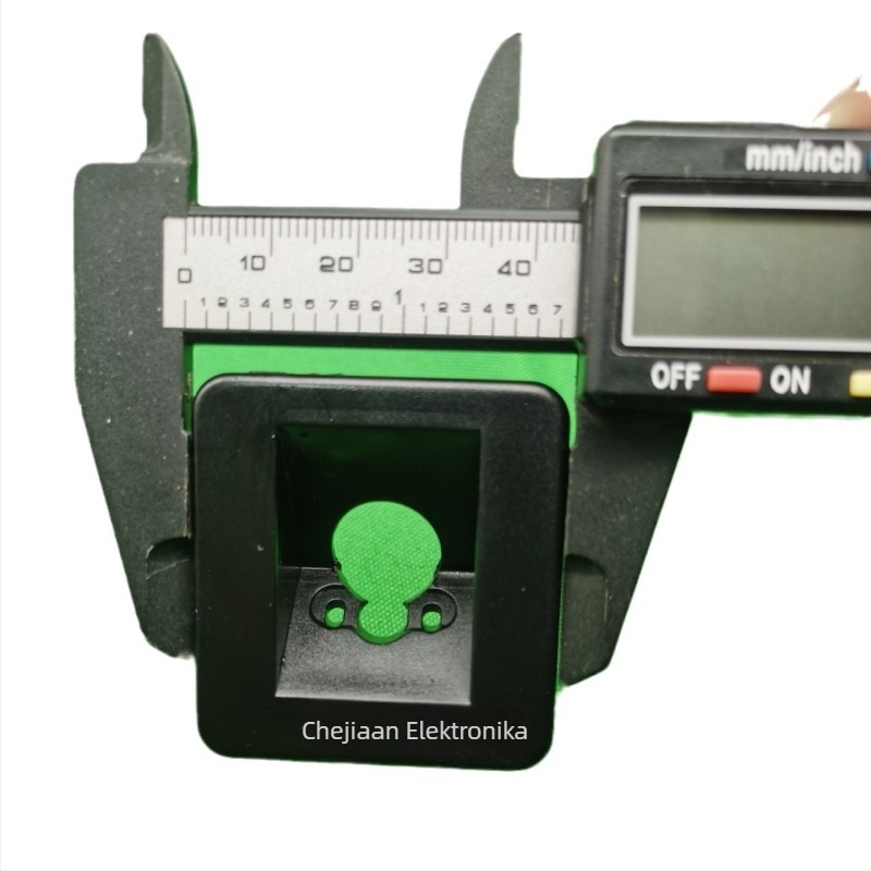 Kia K3 hátsó kamera tartó keret telepítéshez sapkával (Modell: Special license plate light; Kompatibilis: Kia K3 külföldi verzió; Feszültség: 12V)