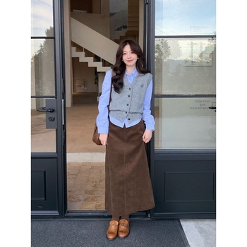 Corduroy hosszú A-vonalú szoknya, koreai stílus, őszi-téli 2025, egységes minta, elasztikamentes anyag, címkével