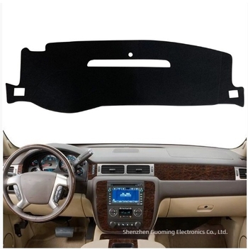 Chevrolet Silverado 07-14 napvédő műszerfal takaró | nem szőtt textil | Típus: napvédő textil | Stílus: fényvédő matt | Logó nyomtatás | Márka Handsome | Személyre szabható
