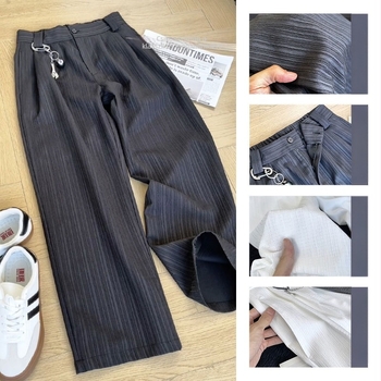 Kényelmes egyenes szabású nadrág csíkos mintával, közép-alsó derék, poliészter-spandex keverék, lélegző, tavasz–őszre