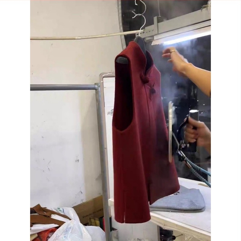 Spandex anyagú mellény, kerek nyakú, egy sor gombos záródás, töltet nélkül, elegáns mindennapi viselet