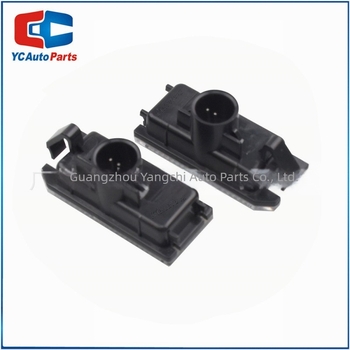 LED rendszámtábla világítás Fiat 500 (2013-2019 USA), Dodge Viper és Jeep Cherokee - 12V, 1.68W, 6500K, ABS