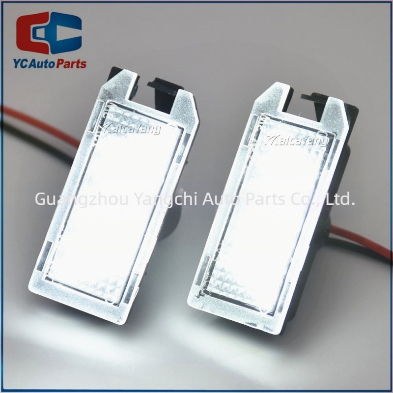 LED rendszámtábla világítás Fiat 500 (2013-2019 USA), Dodge Viper és Jeep Cherokee - 12V, 1.68W, 6500K, ABS