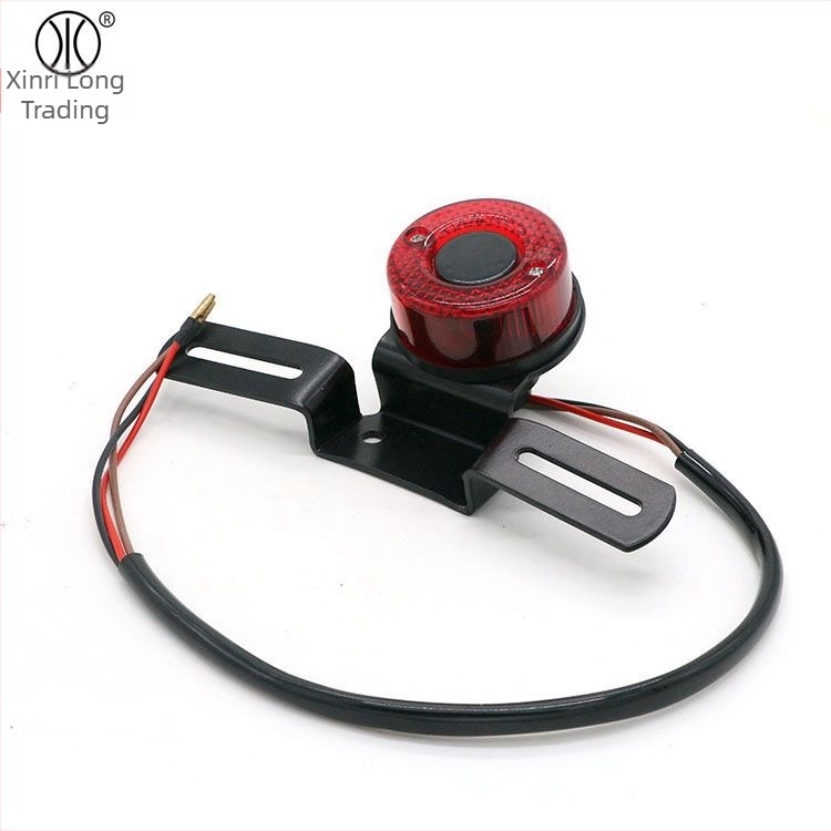 Motorkerékpár hátsó lámpa, Márka XRL, Modell HP-W098, 12V, Fém
