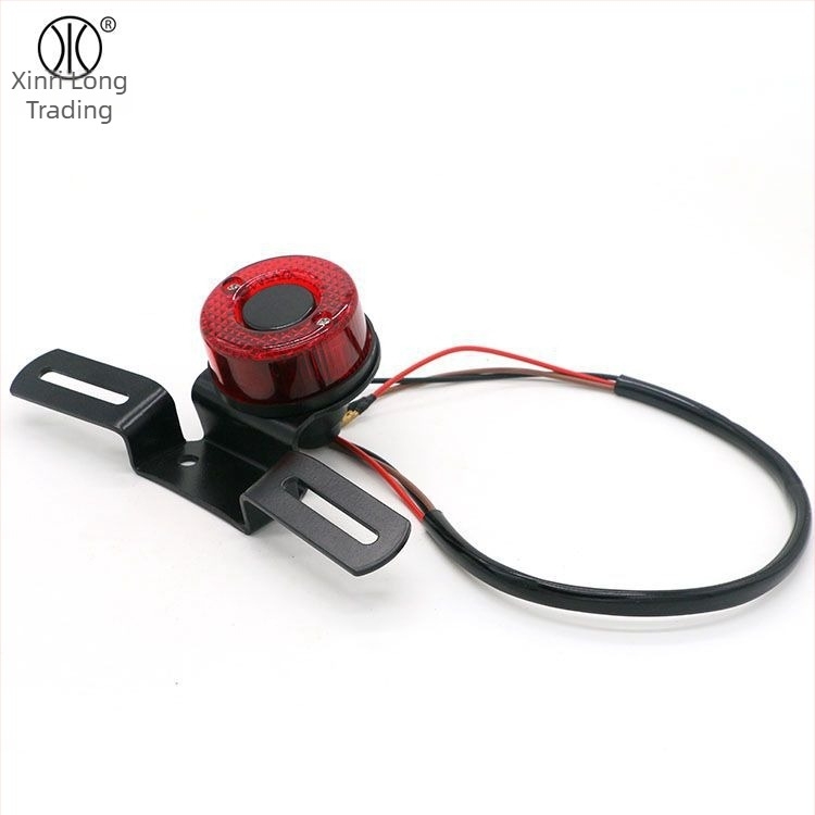 Motorkerékpár hátsó lámpa, Márka XRL, Modell HP-W098, 12V, Fém