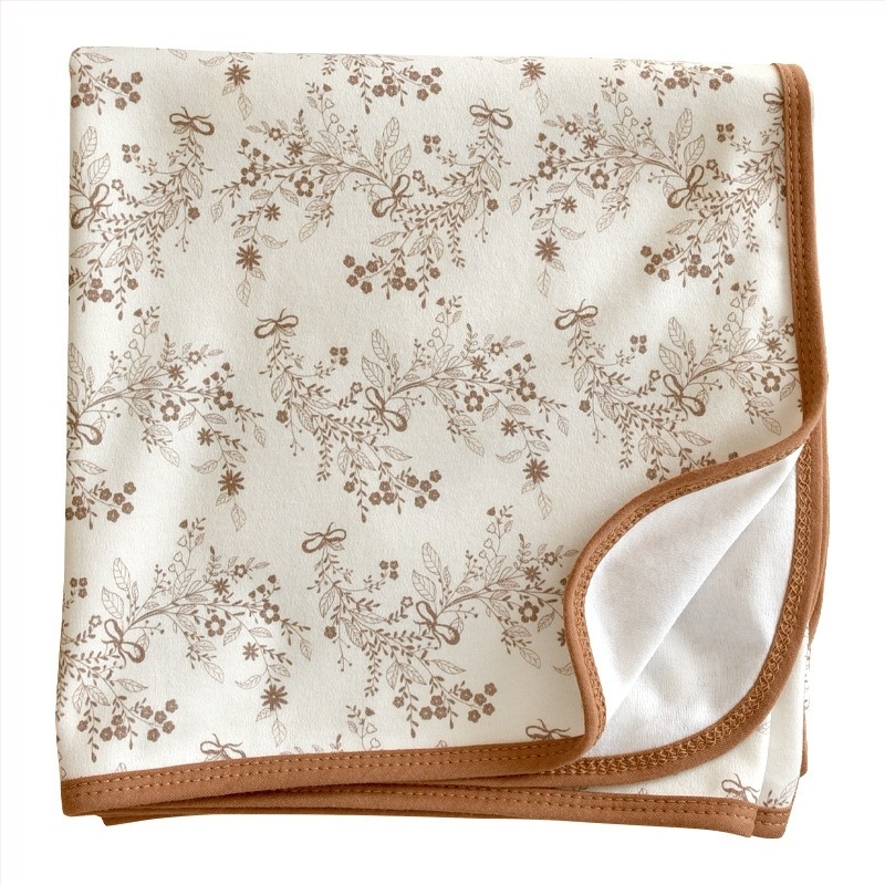 Pamut újszülött swaddle kendő — könnyű, max. 0,5 kg, tavasz–ősz használatra