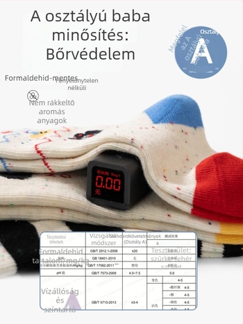 Gyerek zokni varratmentes pamutból, állatmintával, középmagasságú hossz