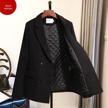 Női Chenille zakó karcsúsított koreai stílusban; polo gallér, ujjak hercegnő-stílusú, egygombos zárás; Chenille anyag, fő összetétel 90–95% Spandex