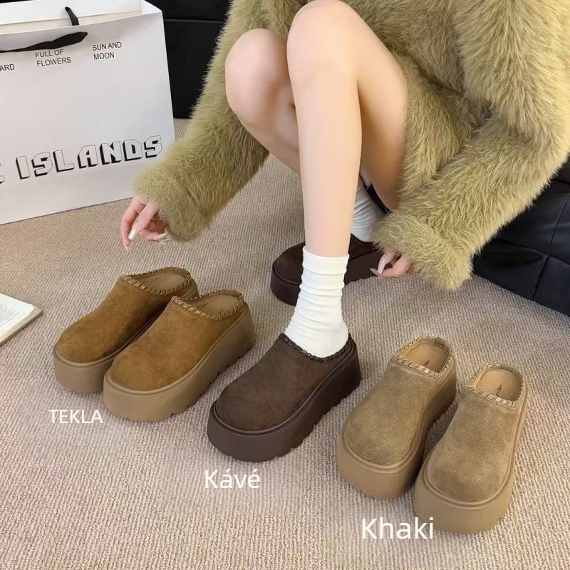 7 cm-es magasságnövelésű női slip-on cipő, zárt orr, velúr felsőrész, gumírozott talp, PU belső, casual stílus, őszi 2025