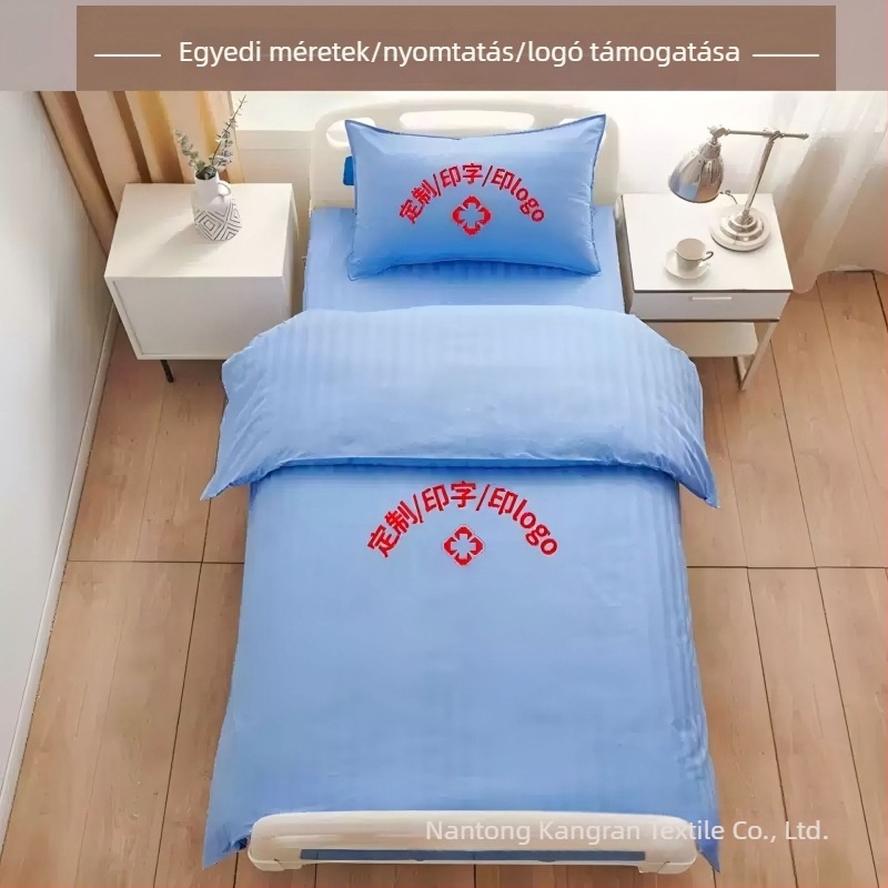 Kék poliészter-pamut kórházi háromrészes ágyneműszett 1,0 m-es ágyhoz: lepedő, paplanhuzat, párnahuzat; szatén szövésű; vastagított
