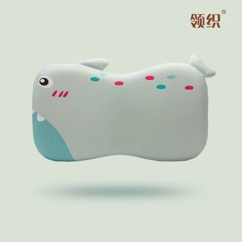 Gyerekeknek memóriahabos párna; pamut anyag, téglalap alakú (gyerekeknek; memóriahab; pamut; téglalap alakú)