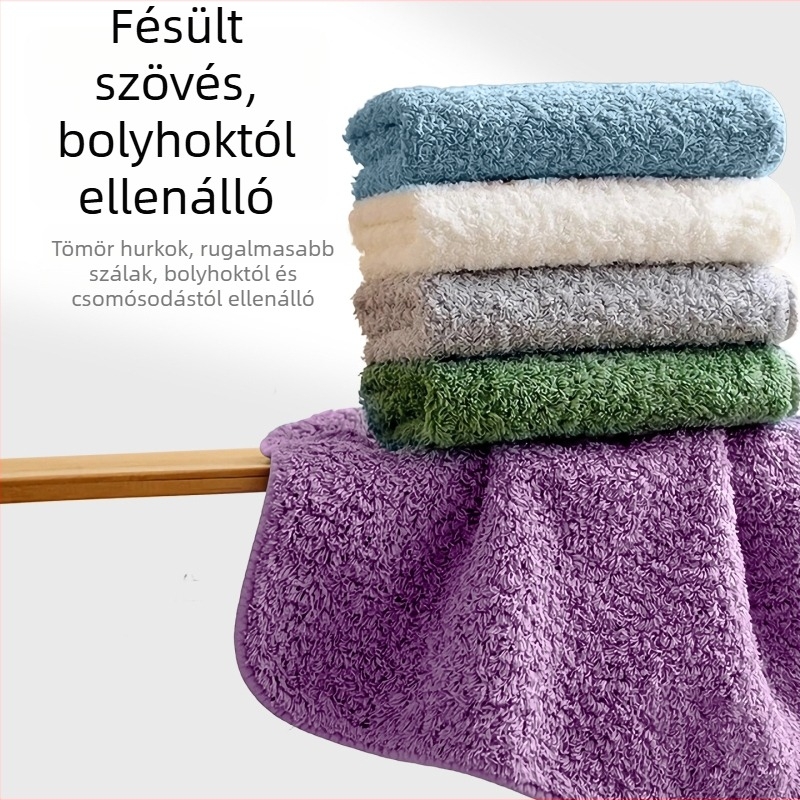 100% pamutból készült négyzetes törölköző, A-típus, vastított és megnagyított, babáknak és kisgyerekeknek, élre akasztóval, szöszmentes, közepes méretű, függő stílus