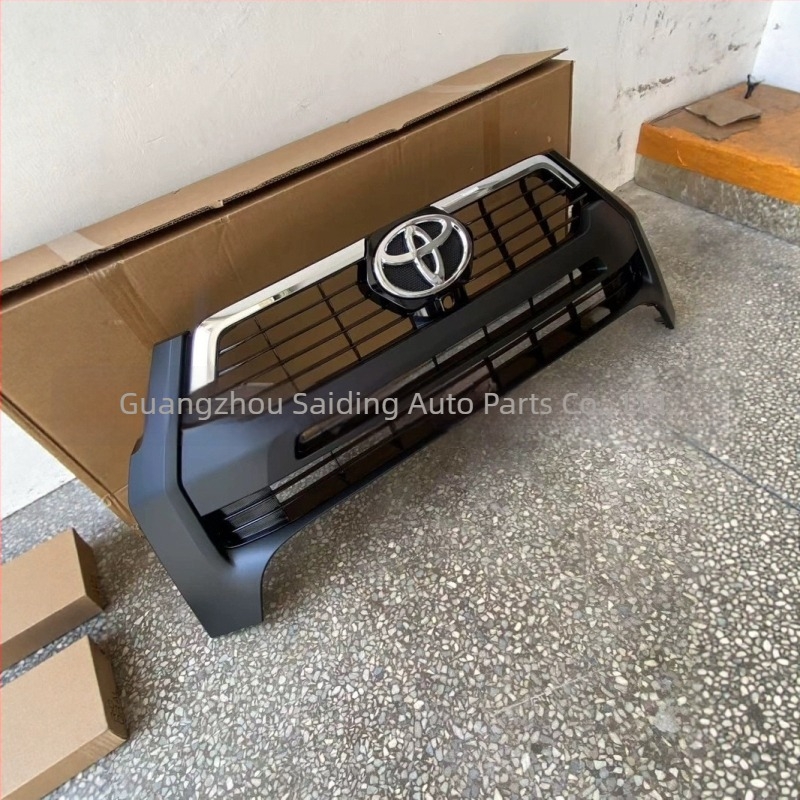 Toyota Hilux 2021 Rocco elülső grille hálóval és kamerával, szénszálas