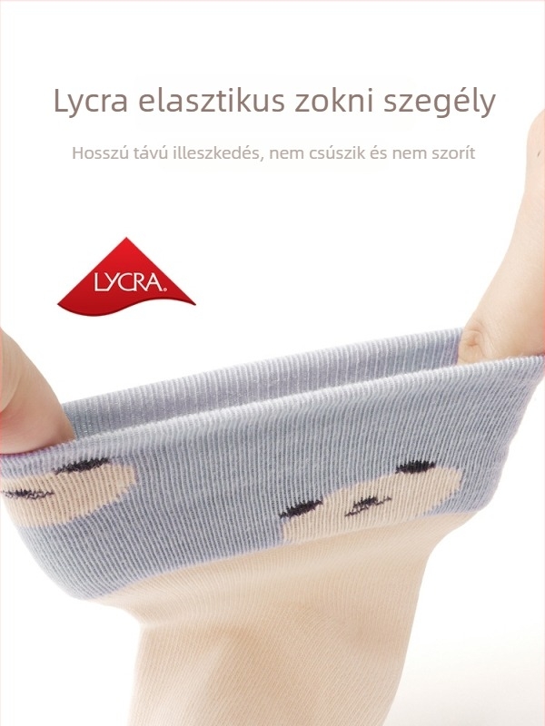 Pamut baba zokni ősz-télre, varrat nélküli, középső vádlis magasságú, széles nyílású, 1–3 éveseknek, rajzfilmszerű mintával