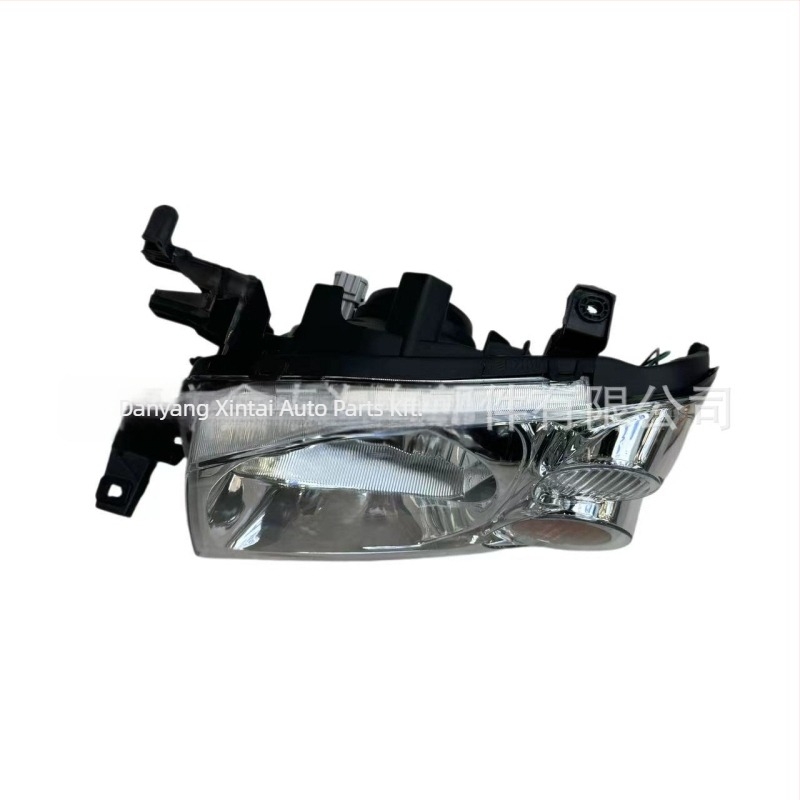 Paladin fényszórók Nissan 01-05, 12V halogén, PC anyag