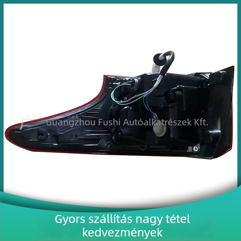 Hátsó lámpa Mitsubishi Outlander 2016-2018 LED 8330B004 8330B003 | Anyag: ABS | Feszültség: 12V | Modell: RH8330B004LH / 8330B003