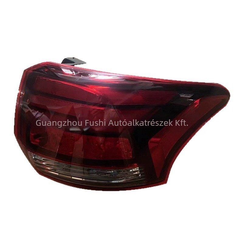 Hátsó lámpa Mitsubishi Outlander 2016-2018 LED 8330B004 8330B003 | Anyag: ABS | Feszültség: 12V | Modell: RH8330B004LH / 8330B003