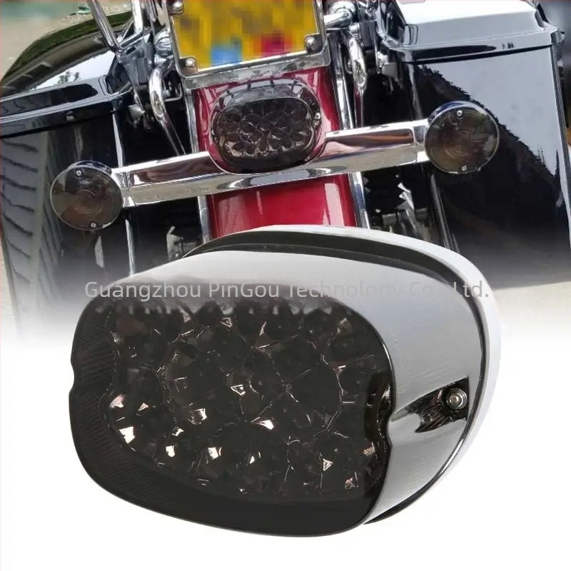 Harley‑Davidson 883A LED hátsó lámpa, indexekkel és féklámpával
