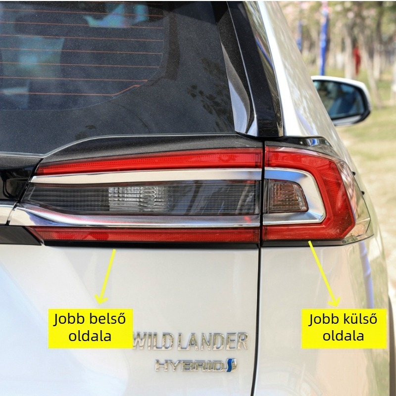 Toyota Wildlander hátsó lámpa burkolat, fék-, tolató- és indexlámpa (bal és jobb oldal)