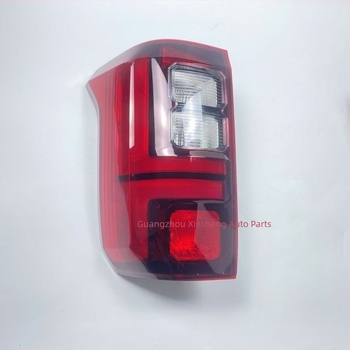 Mitsubishi L200/TRITON hátsó lámpa-összeállítás, négyajtós verzió