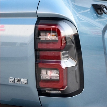 Great Wall Pickup hátsó lámpa ház – bal és jobb oldal, készlet a tolató és féklámpához, OEM az eredeti gyártótól