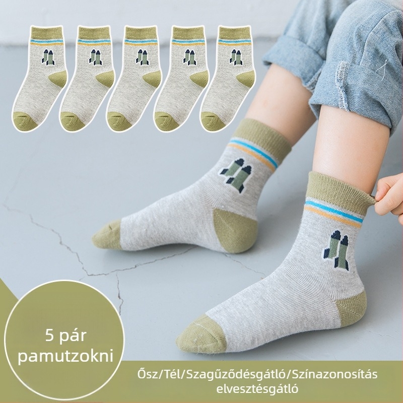 Fiúknak szóló középmagasságú pamut zokni, mintás, meleg téli- tavaszi-őszi szezonokra, szagtalan, 5 páras csomag