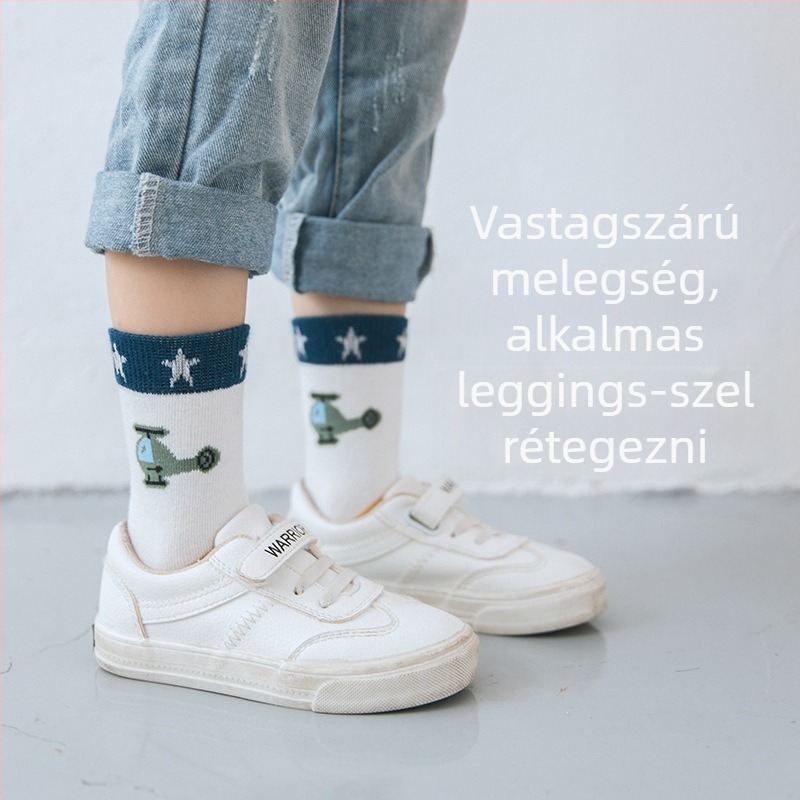 Fiúknak szóló középmagasságú pamut zokni, mintás, meleg téli- tavaszi-őszi szezonokra, szagtalan, 5 páras csomag