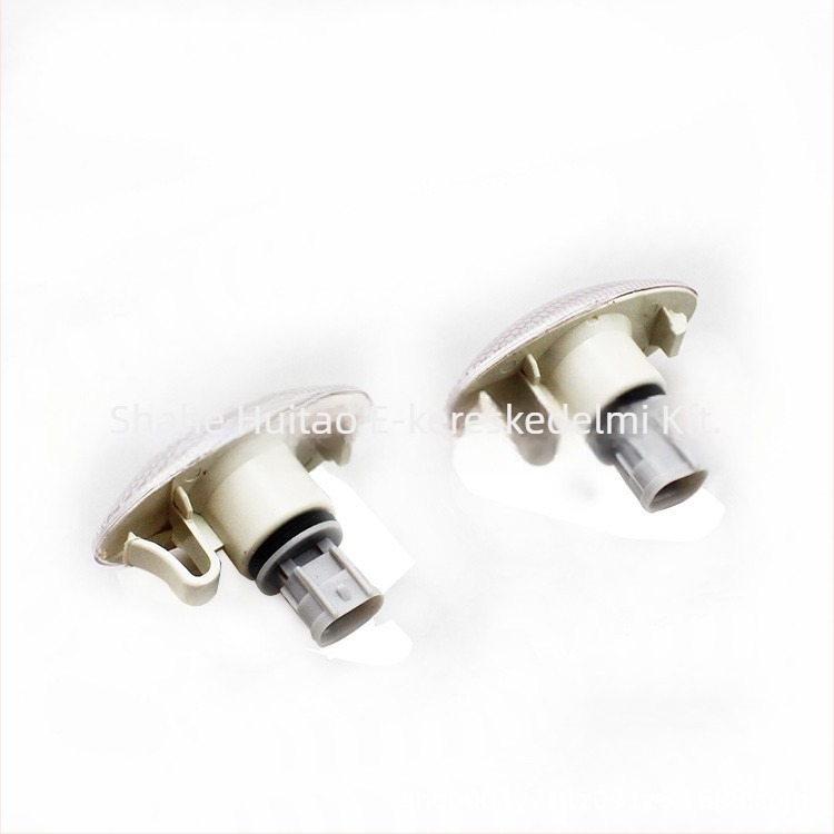 Fender jelzőfény Suzuki Swift, SX4 és Vitara — Part számok: 36410-63J00, 36410-51K00