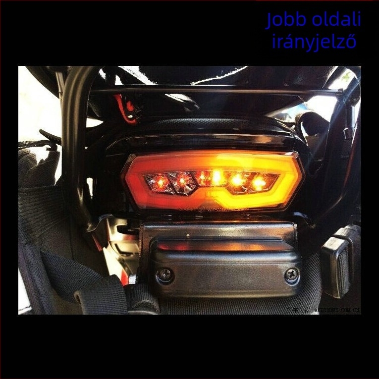 Motorkerékpár LED hátsó lámpa féklámpával és indexeléssel – WD003, 12V, 8W, 200 lm, kompatibilis CBR650F, CTX700, MSX125