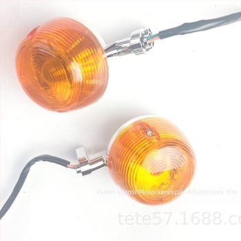 Motorkerékpár irányjelző lámpa Jialing JH70/70 - 12V, 10W, LED G18, 6500K, kompatibilis a modell 70
